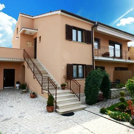 Guest house Lili *