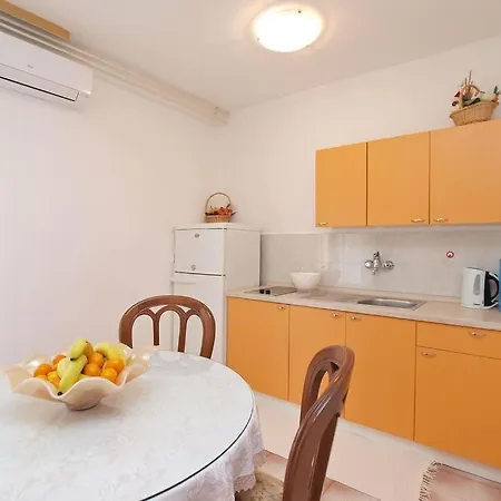 Guest house Lili *